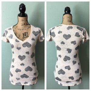 Threads 4 Thought size XS heathered hearts t-shirt